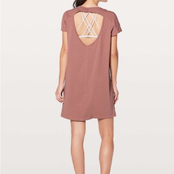 Lululemon Day Tripper Dress - Picture 2 of 5